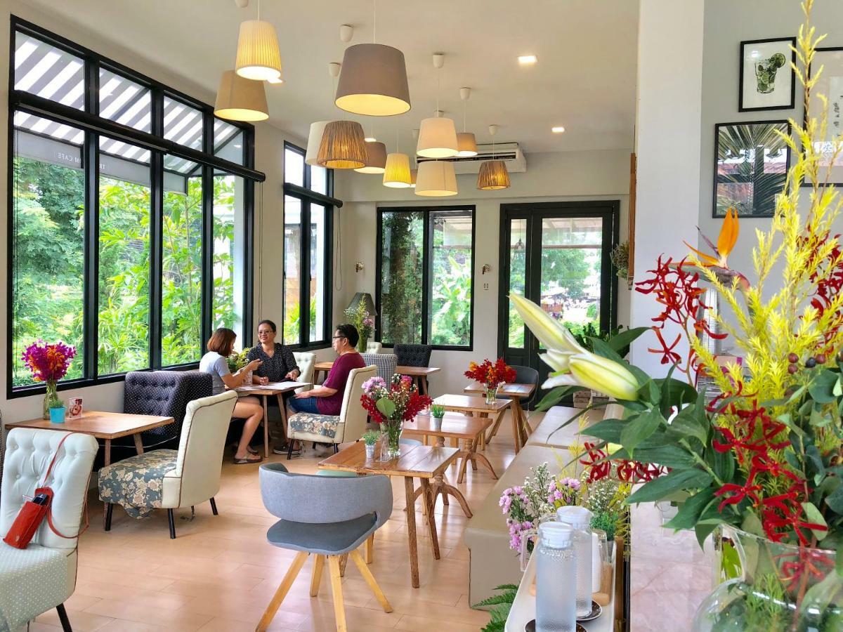 La Riva Boutique Hotel Kamphaeng Phet Exterior foto